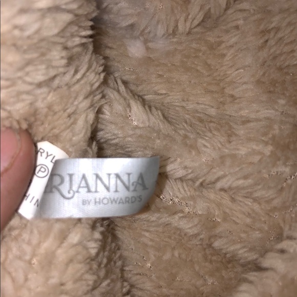 Winter hat - Picture 2 of 2